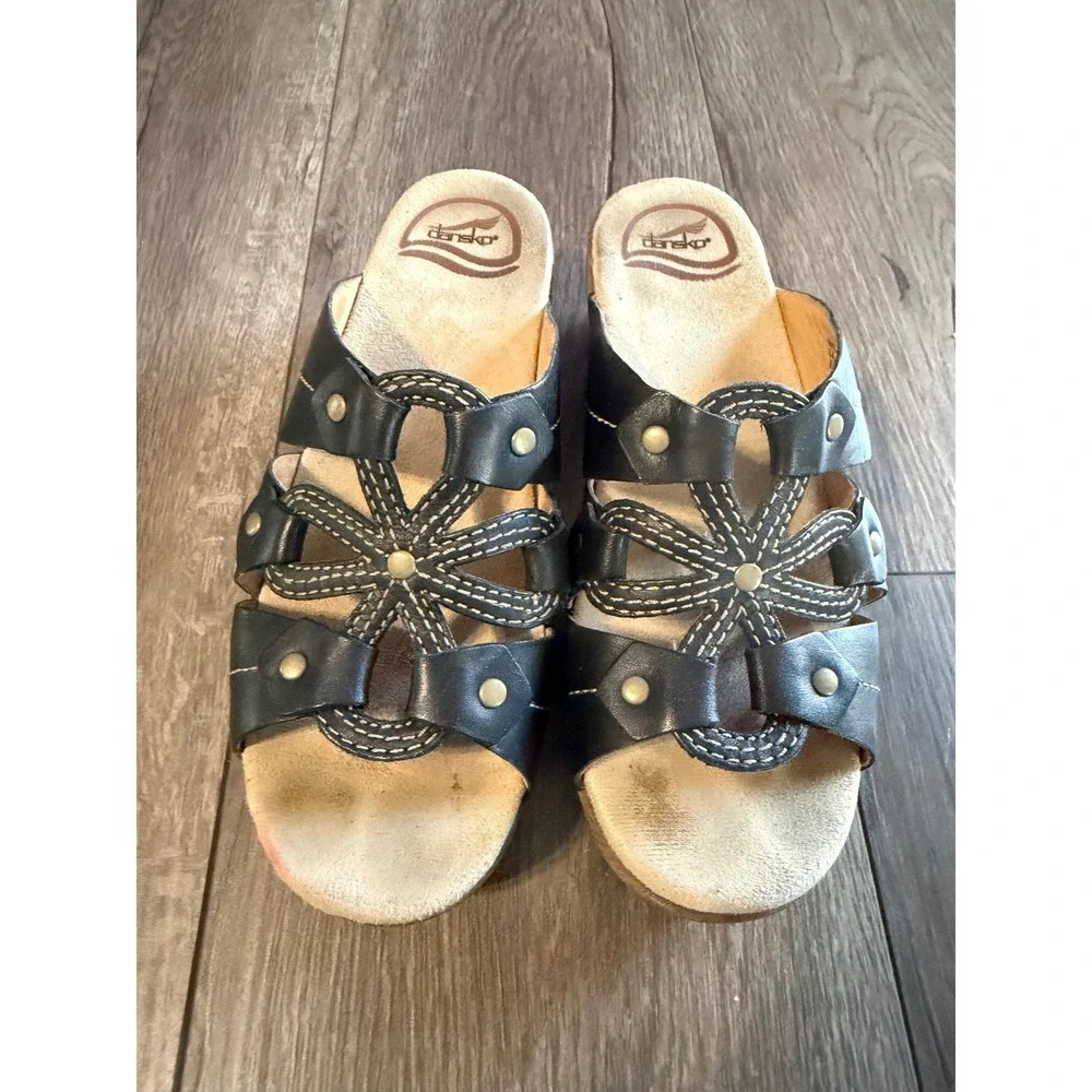 Dansko Serena Black Leather Wedge Slide Sandals Womens 37 US 6.5 Wood Grain Heel